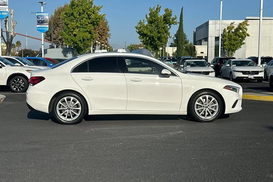 2019 Mercedes-Benz W177 A-Class - Image 8 of 20