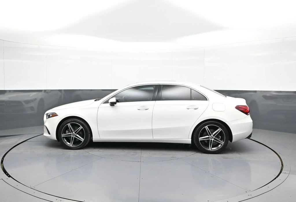 2019 Mercedes-Benz W177 A-Class - Image 9 of 12