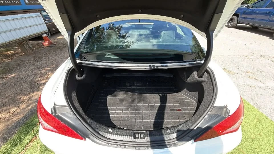 2019 Mercedes-Benz CLA - Image 8 of 20
