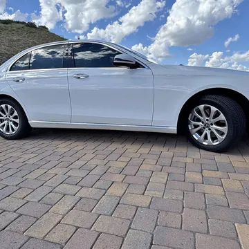 2019 Mercedes-Benz E 300