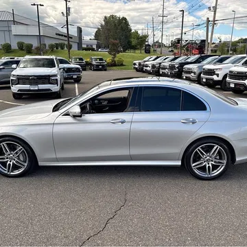 2019 Mercedes-Benz E 300