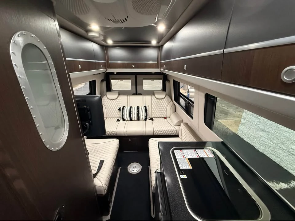 2019 Mercedes-Benz VS30 Sprinter - Image 9 of 19