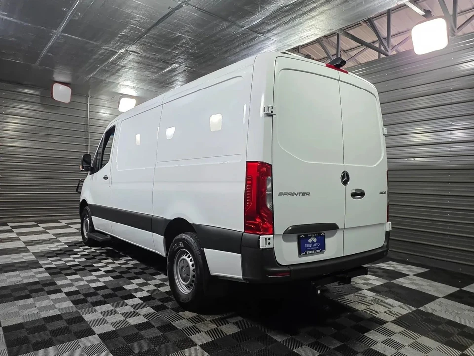 2019 Mercedes-Benz VS30 Sprinter - Image 8 of 12