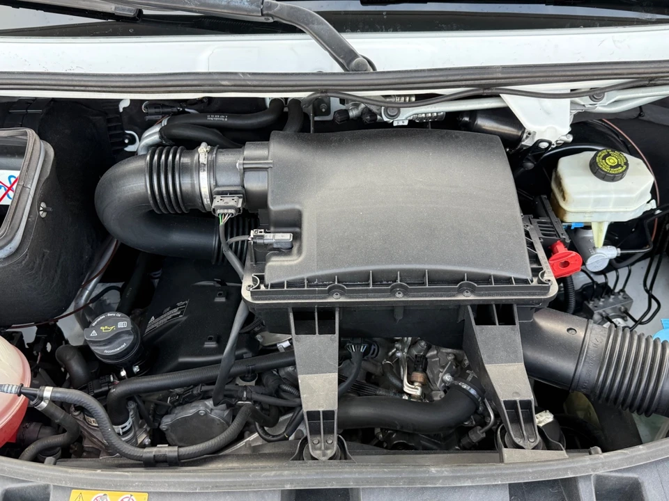 2019 Mercedes-Benz VS30 Sprinter - Image 18 of 19