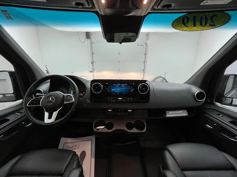 2019 Mercedes-Benz VS30 Sprinter - Image 2 of 21