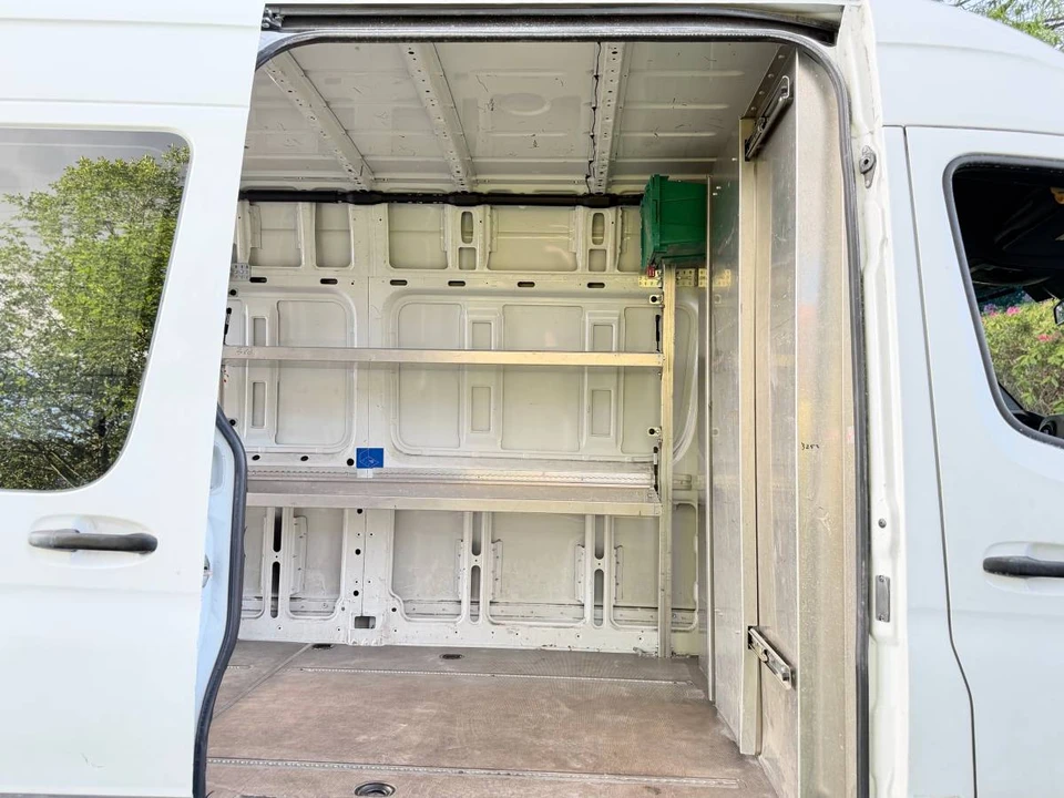 2019 Mercedes-Benz VS30 Sprinter - Image 18 of 24