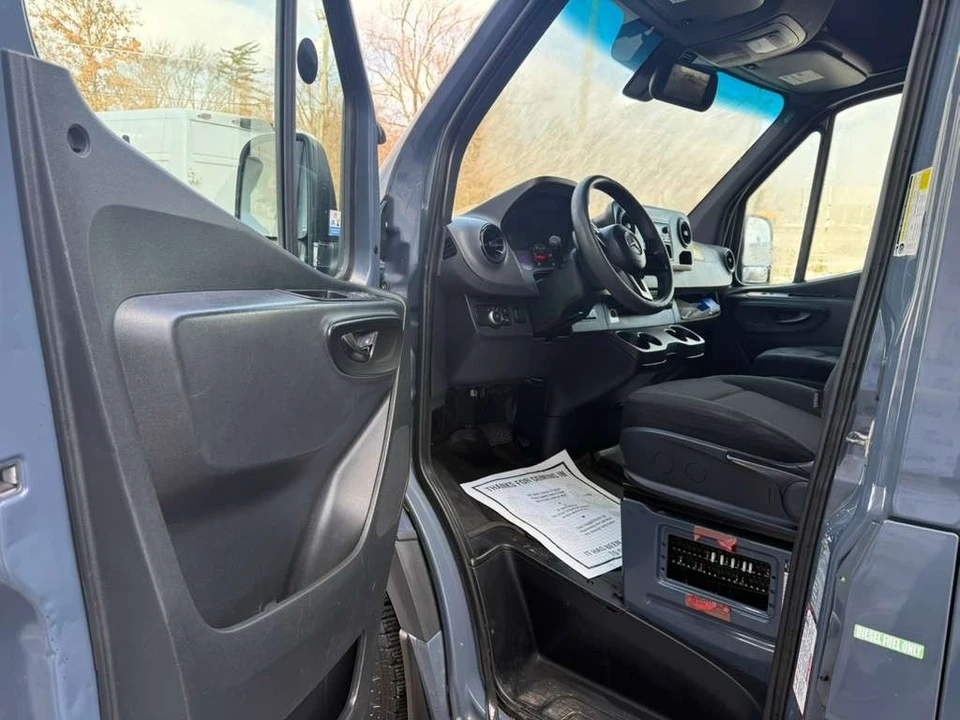 2019 Mercedes-Benz VS30 Sprinter - Image 15 of 21