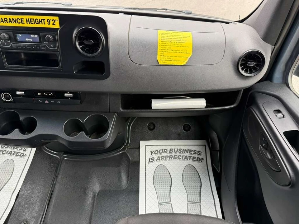 2019 Mercedes-Benz VS30 Sprinter - Image 13 of 31
