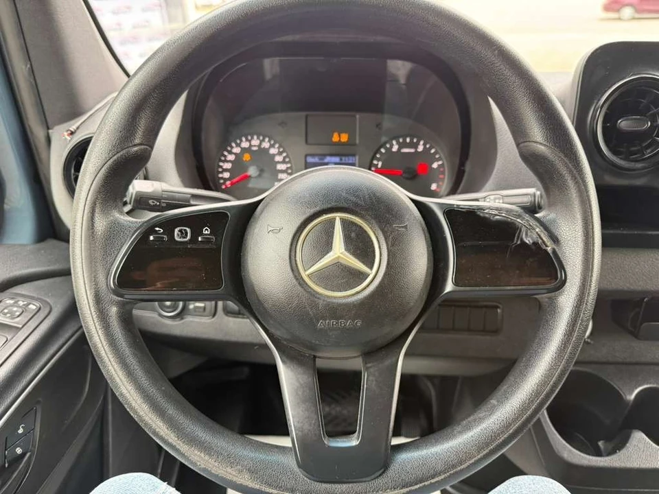 2019 Mercedes-Benz VS30 Sprinter - Image 8 of 31