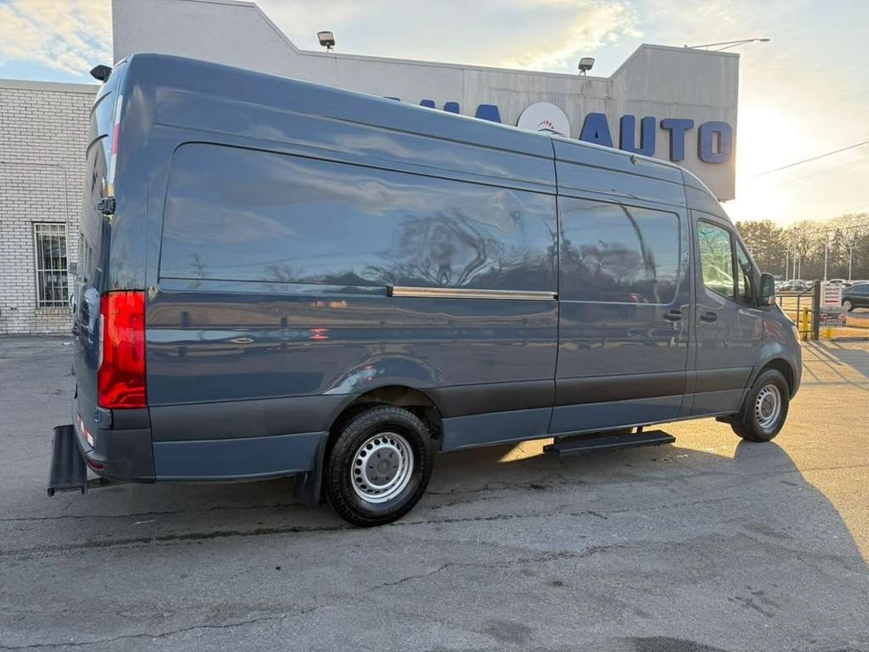 2019 Mercedes-Benz VS30 Sprinter - Image 4 of 21