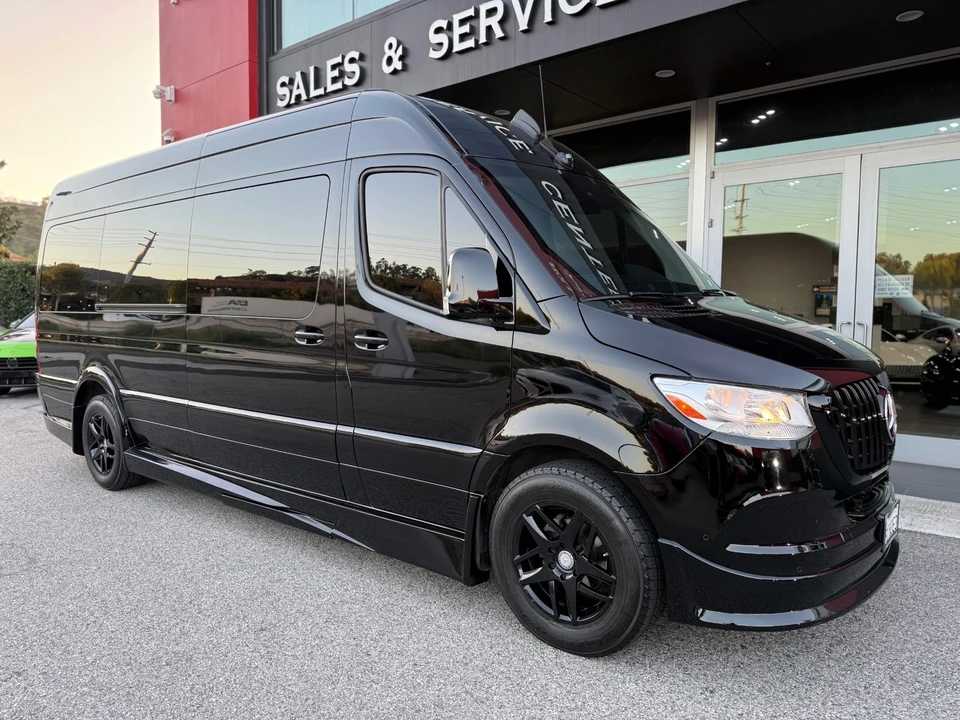 2019 Mercedes-Benz VS30 Sprinter - Image 2 of 21