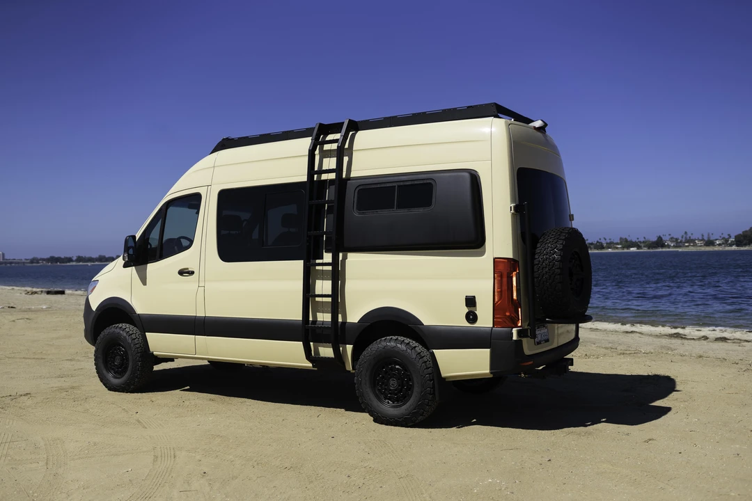 2019 Mercedes-Benz VS30 Sprinter - Image 9 of 31