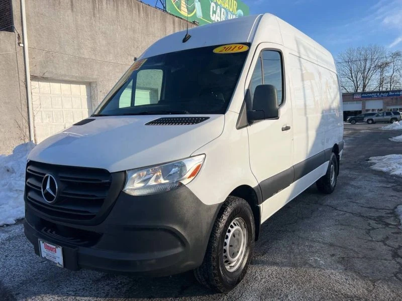 2019 Mercedes-Benz VS30 Sprinter - Image 2 of 12