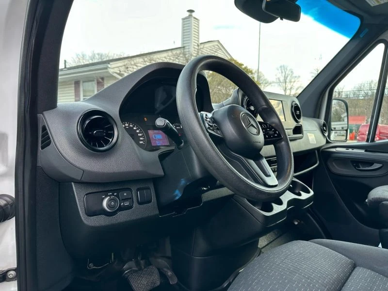 2019 Mercedes-Benz VS30 Sprinter - Image 10 of 12