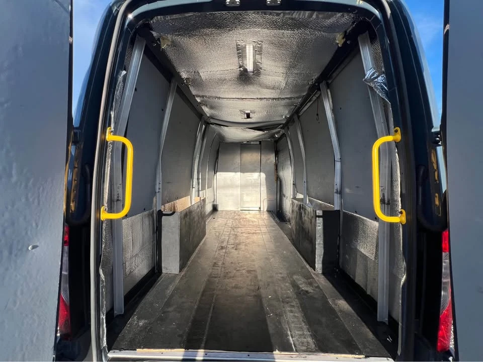 2019 Mercedes-Benz VS30 Sprinter - Image 8 of 20