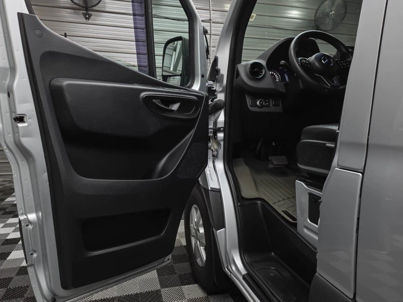 2019 Mercedes-Benz VS30 Sprinter - Image 19 of 20