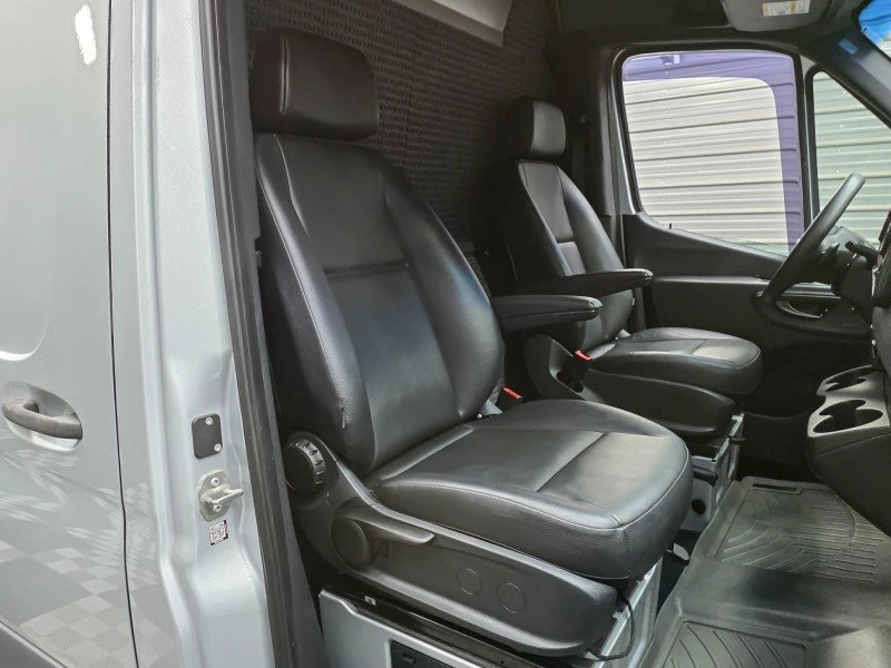2019 Mercedes-Benz VS30 Sprinter - Image 17 of 20
