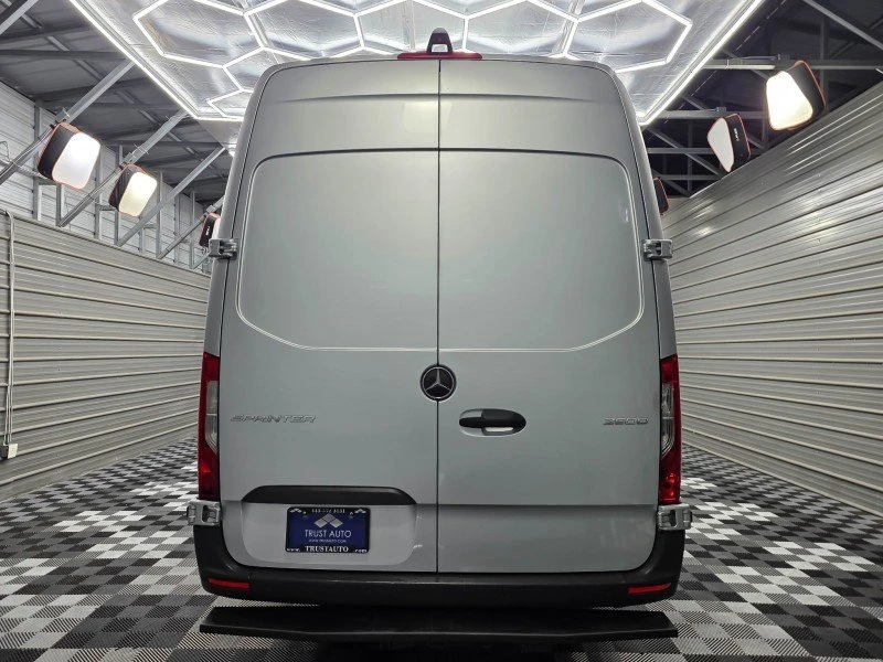 2019 Mercedes-Benz VS30 Sprinter - Image 7 of 20