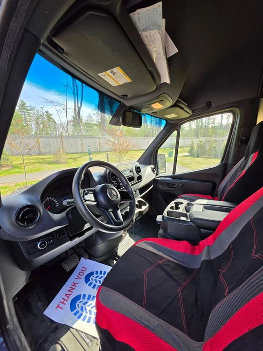 2019 Mercedes-Benz VS30 Sprinter - Image 2 of 10