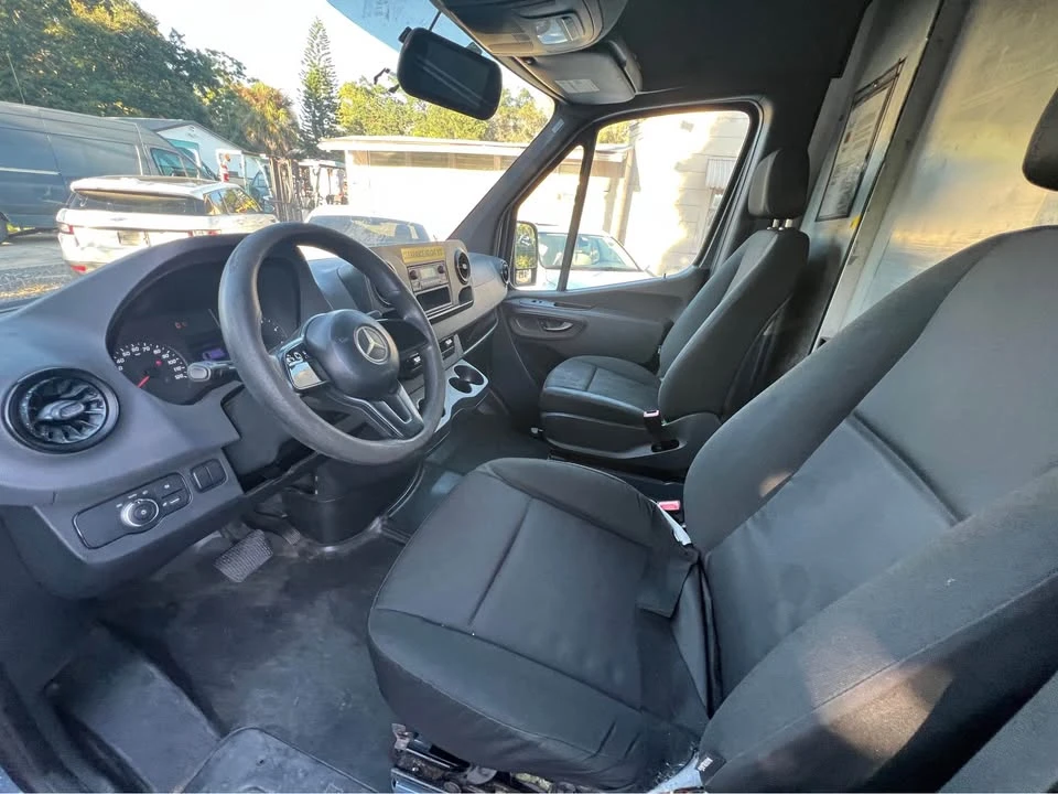 2019 Mercedes-Benz VS30 Sprinter - Image 13 of 20