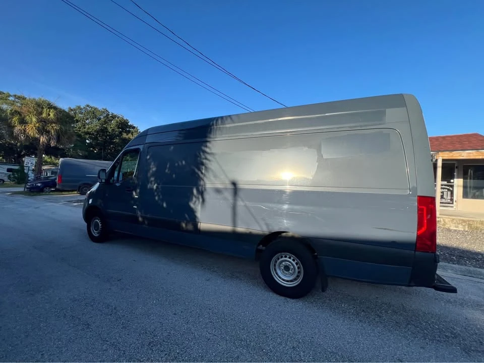 2019 Mercedes-Benz VS30 Sprinter - Image 2 of 20