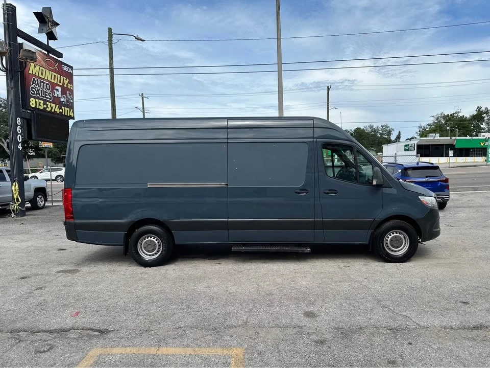 2019 Mercedes-Benz VS30 Sprinter - Image 4 of 19