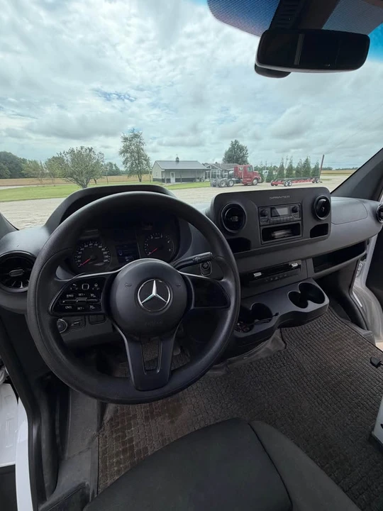 2019 Mercedes-Benz VS30 Sprinter - Image 10 of 12