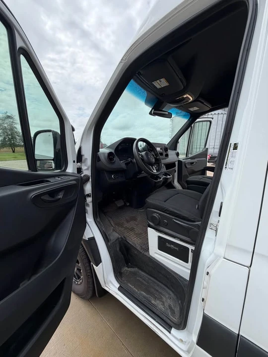 2019 Mercedes-Benz VS30 Sprinter - Image 7 of 12