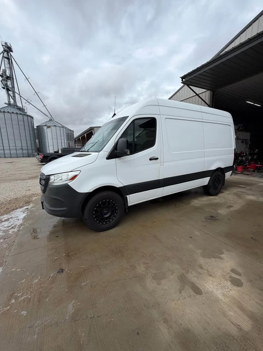 2019 Mercedes-Benz VS30 Sprinter - Image 2 of 12