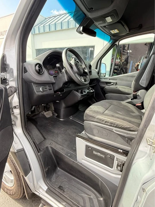 2019 Mercedes-Benz VS30 Sprinter - Image 3 of 20