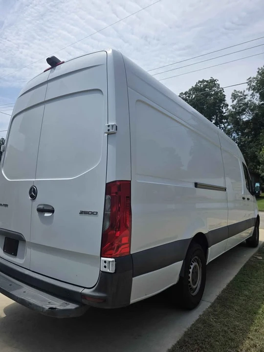 2019 Mercedes-Benz VS30 Sprinter - Image 2 of 10
