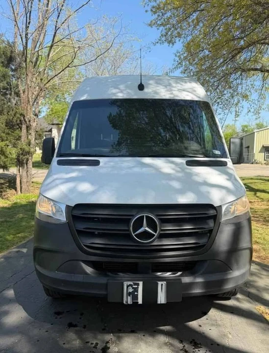 2019 Mercedes-Benz VS30 Sprinter - Image 2 of 11