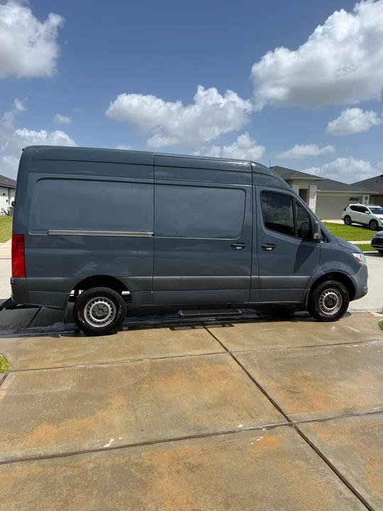 2019 Mercedes-Benz VS30 Sprinter - Image 2 of 13