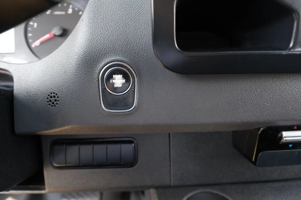 2019 Mercedes-Benz VS30 Sprinter - Image 16 of 19