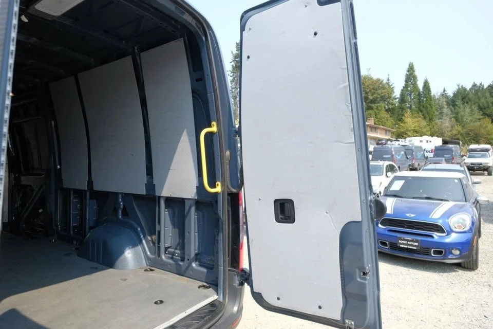 2019 Mercedes-Benz VS30 Sprinter - Image 19 of 20