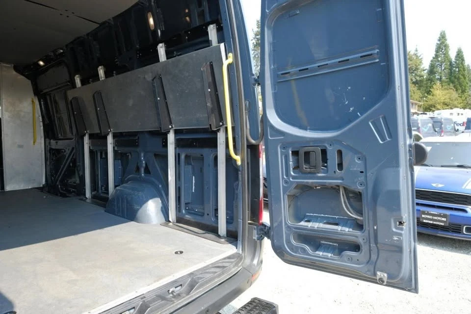 2019 Mercedes-Benz VS30 Sprinter - Image 19 of 19