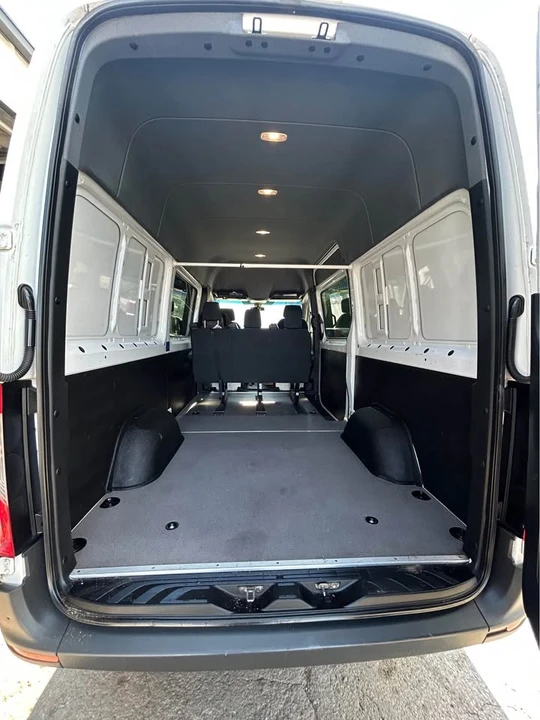 2019 Mercedes-Benz VS30 Sprinter - Image 10 of 11