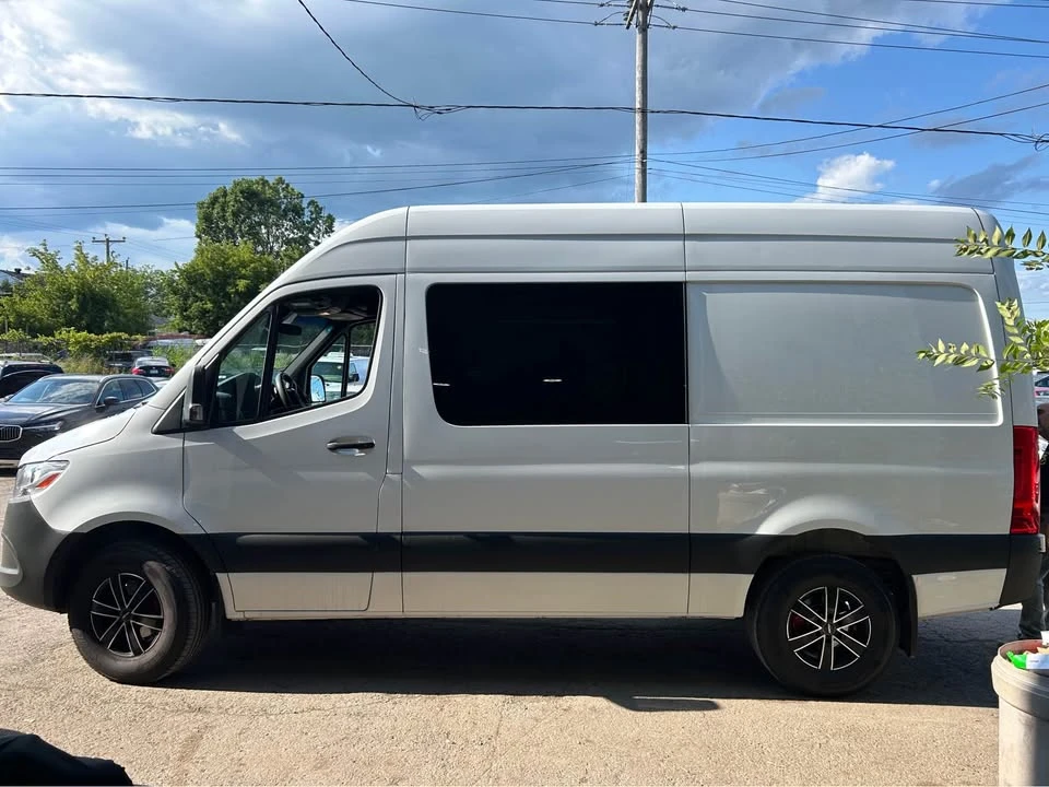 2019 Mercedes-Benz VS30 Sprinter - Image 2 of 11