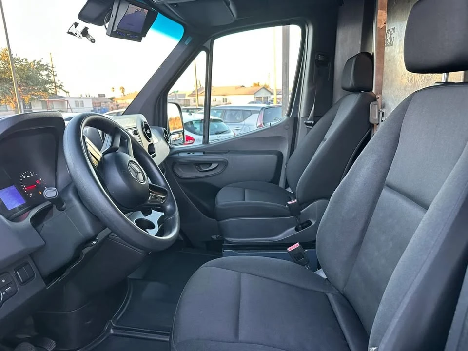 2019 Mercedes-Benz VS30 Sprinter - Image 10 of 20
