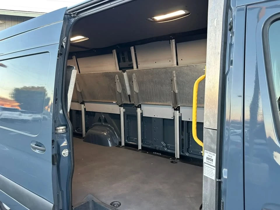 2019 Mercedes-Benz VS30 Sprinter - Image 19 of 20
