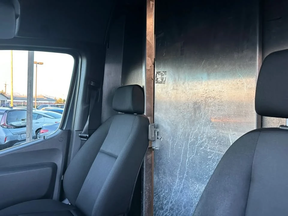 2019 Mercedes-Benz VS30 Sprinter - Image 11 of 20