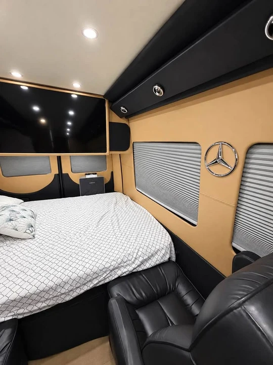2019 Mercedes-Benz VS30 Sprinter - Image 7 of 17