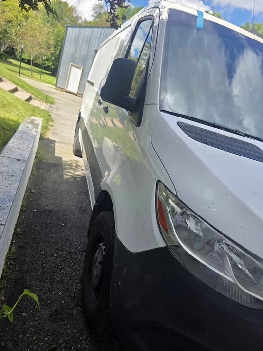 2019 Mercedes-Benz VS30 Sprinter - Image 2 of 8