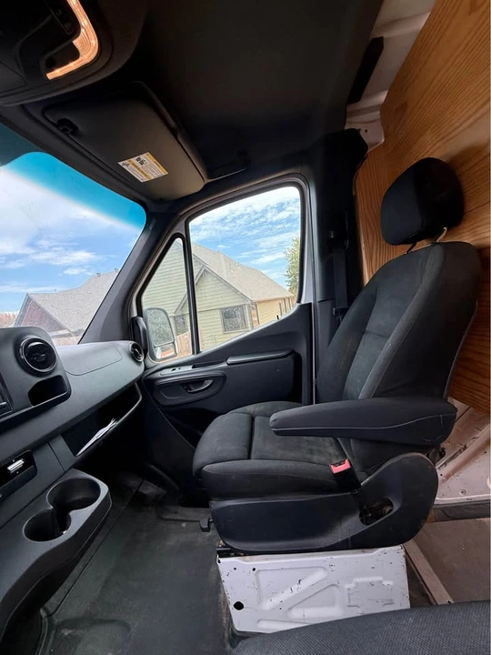 2019 Mercedes-Benz VS30 Sprinter - Image 2 of 14
