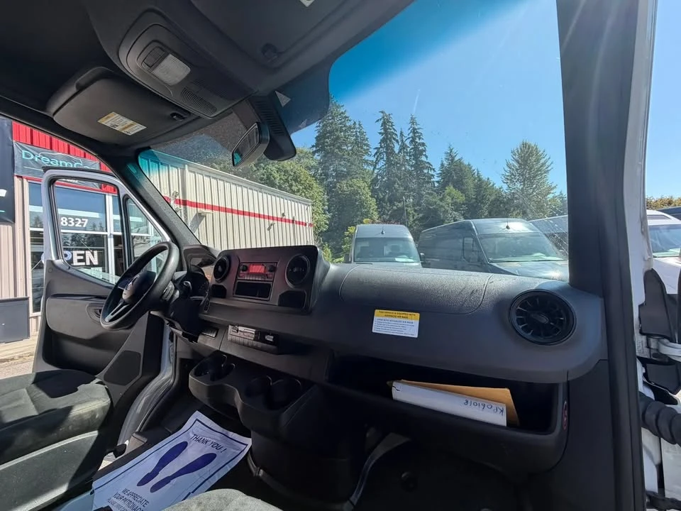 2019 Mercedes-Benz VS30 Sprinter - Image 13 of 17