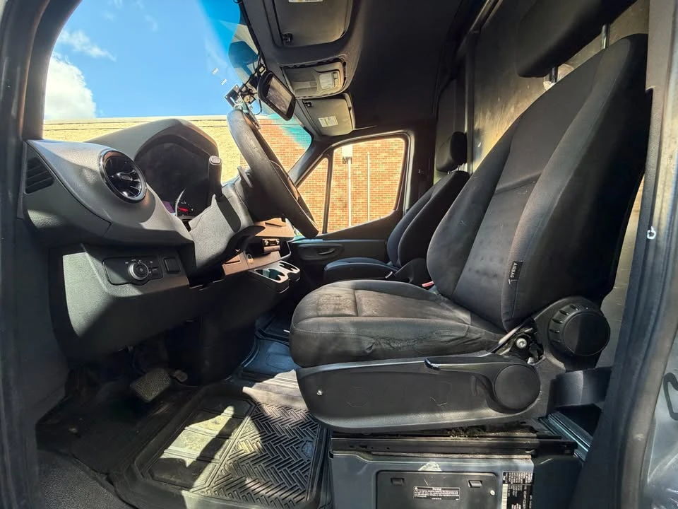 2019 Mercedes-Benz VS30 Sprinter - Image 16 of 20