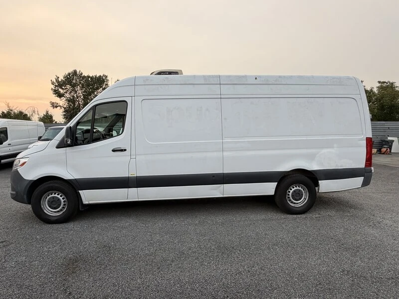 2019 Mercedes-Benz VS30 Sprinter - Image 2 of 20