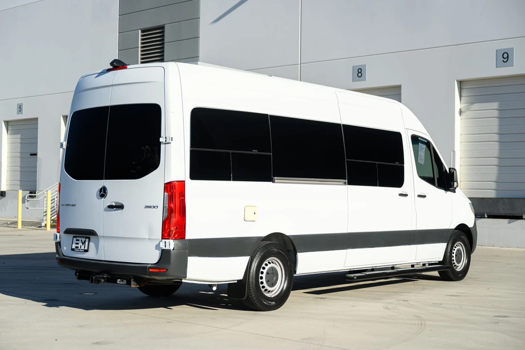 2019 Mercedes-Benz VS30 Sprinter - Image 18 of 31