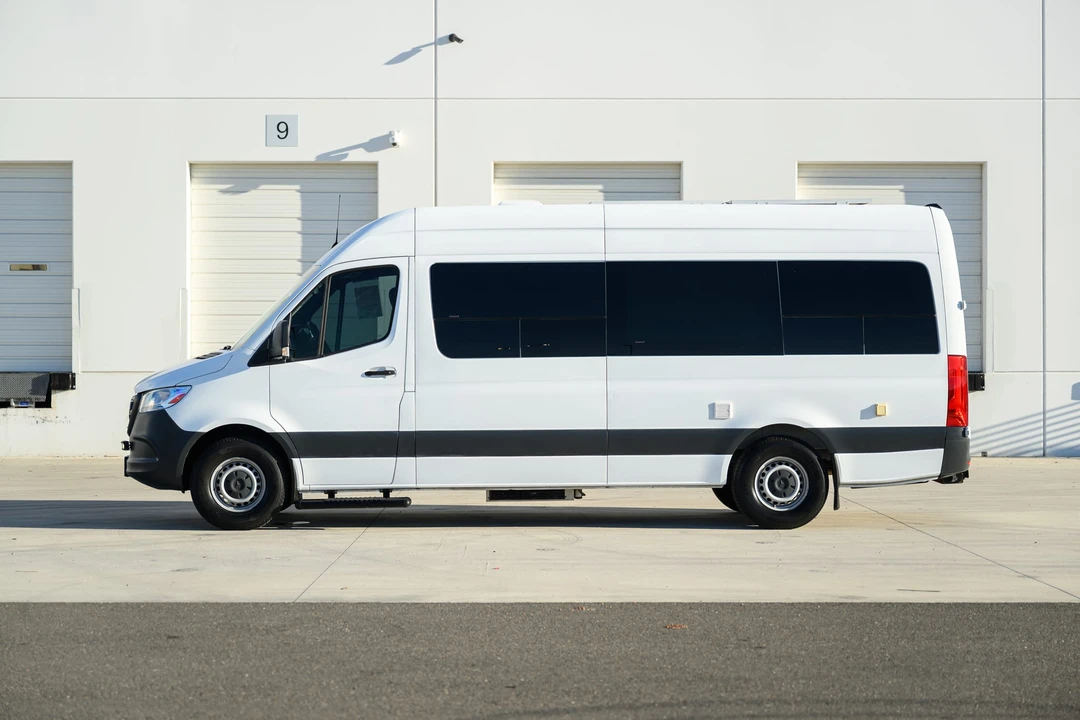 2019 Mercedes-Benz VS30 Sprinter - Image 7 of 31