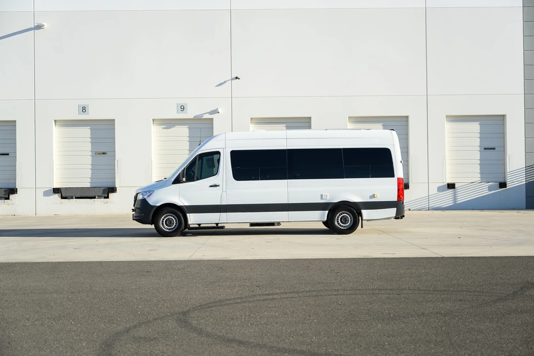 2019 Mercedes-Benz VS30 Sprinter - Image 6 of 31